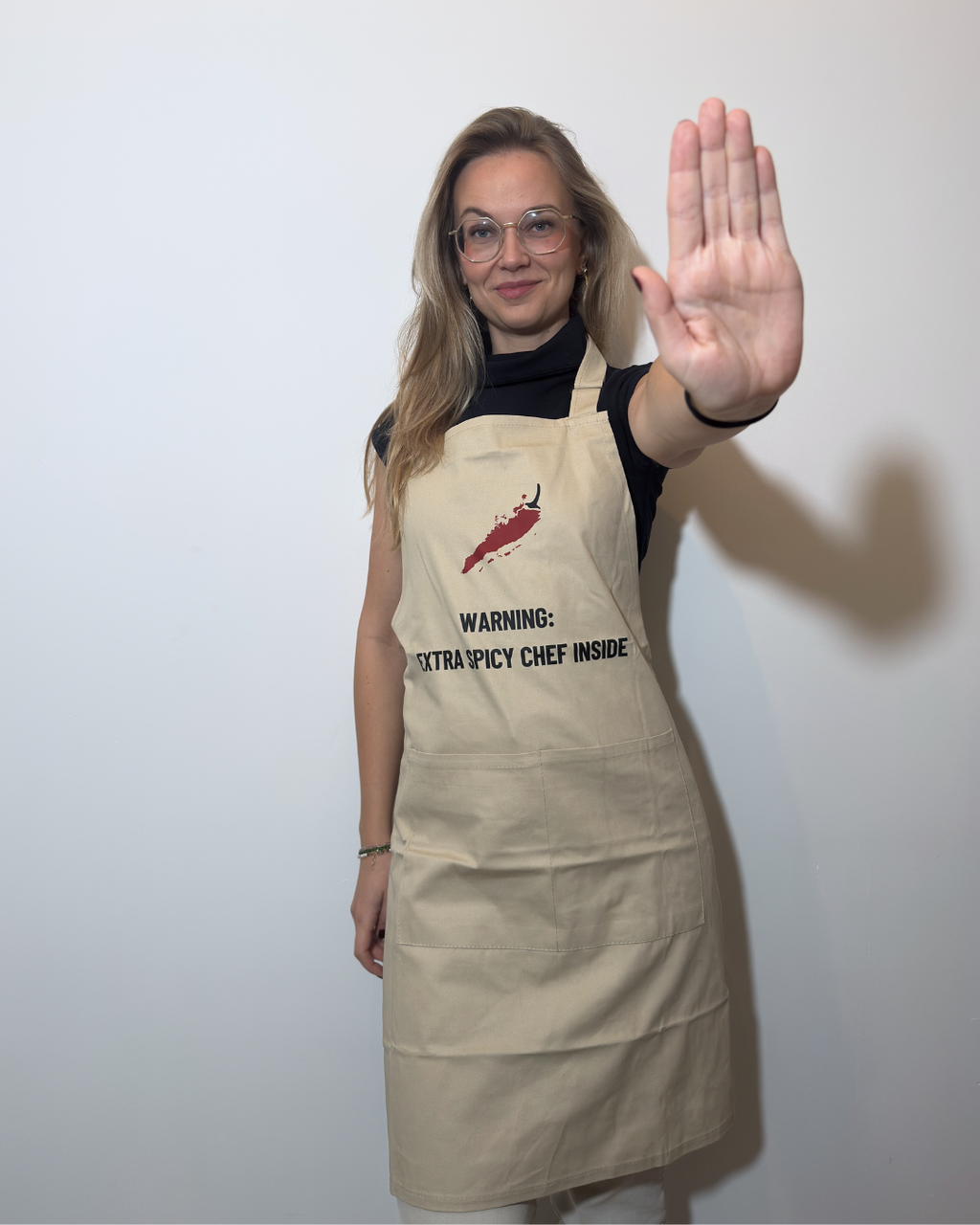 Kookschort extra spicy chef inside Oma Sambal